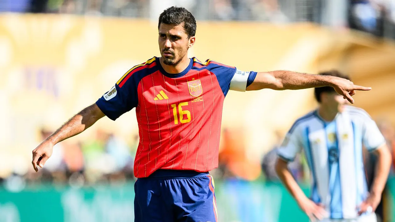 Rodri Makin Kasih Kode, Kontrak Baru City Ditolak Demi Real Madrid?