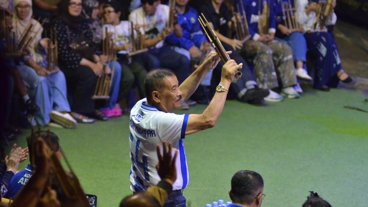 Umuh Patok Target Tinggi Pasca Persib Sukses Rekrut Peralta