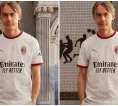AC Milan Rilis Jersey Tandang 2026/27 Bersama Legenda Filippo Inzaghi