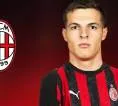 Amorim Terkesan pada Andrej Kostic, Camarda Hadapi Persaingan Sengit