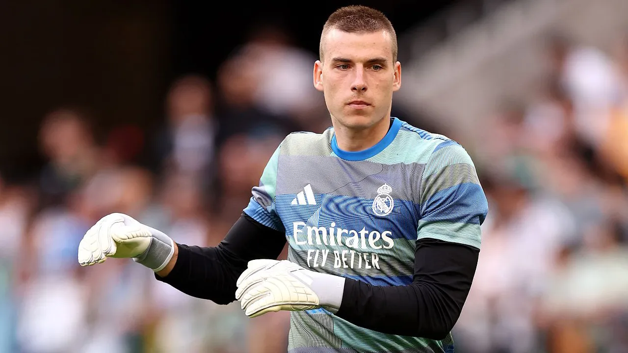 Andriy Lunin Jalani Latihan Individual Akibat Cedera Otot Ringan