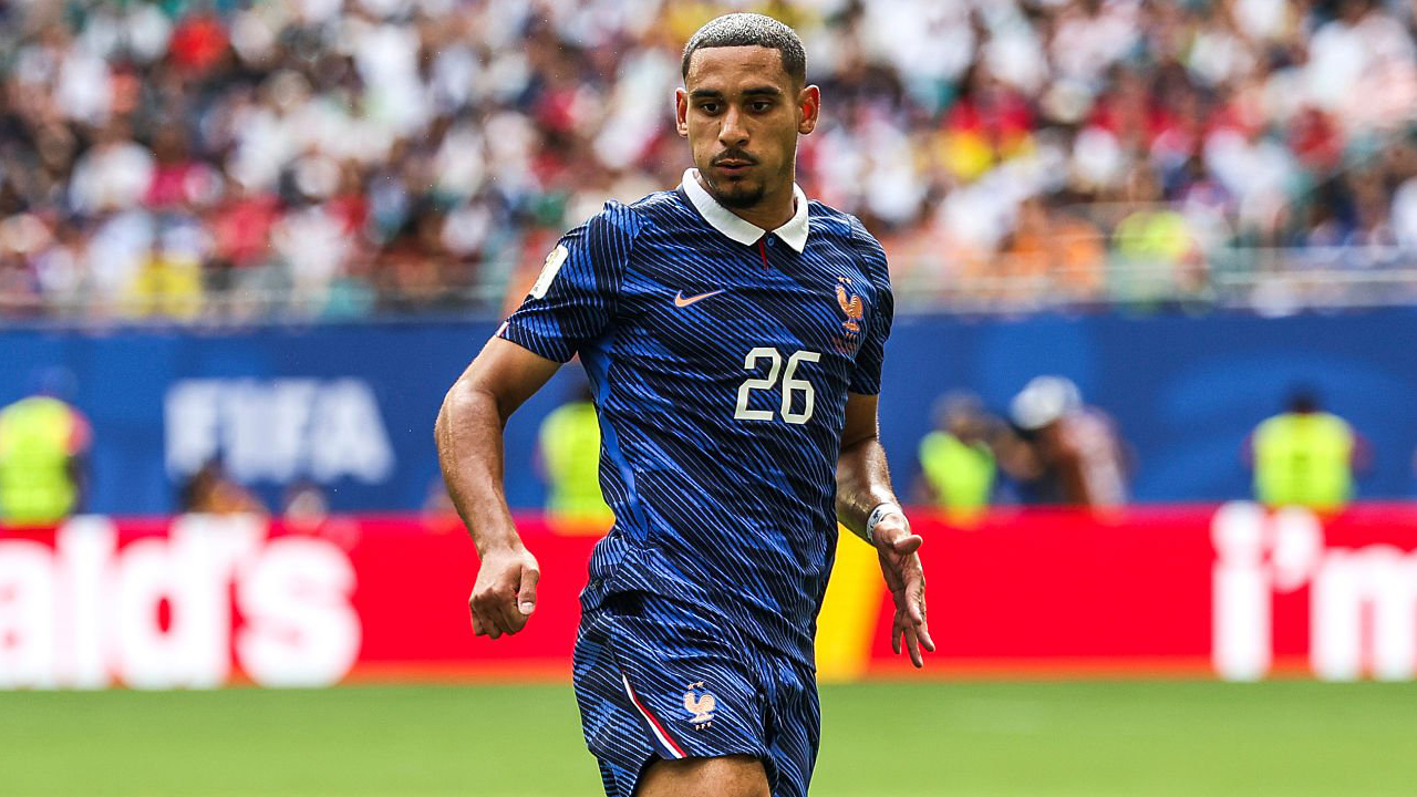 Chelsea Ajukan Tawaran Perdana untuk Rekrut Maxence Lacroix