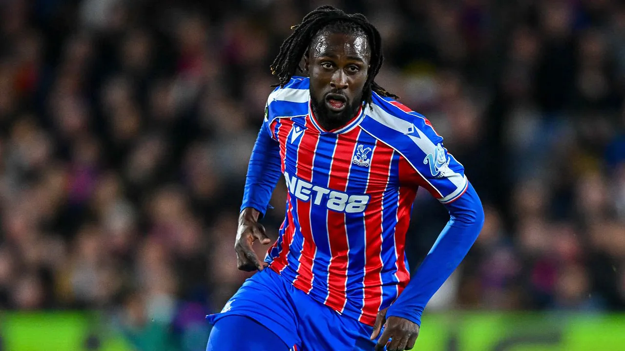 Crystal Palace Putuskan Tak Permanenkan Evann Guessand