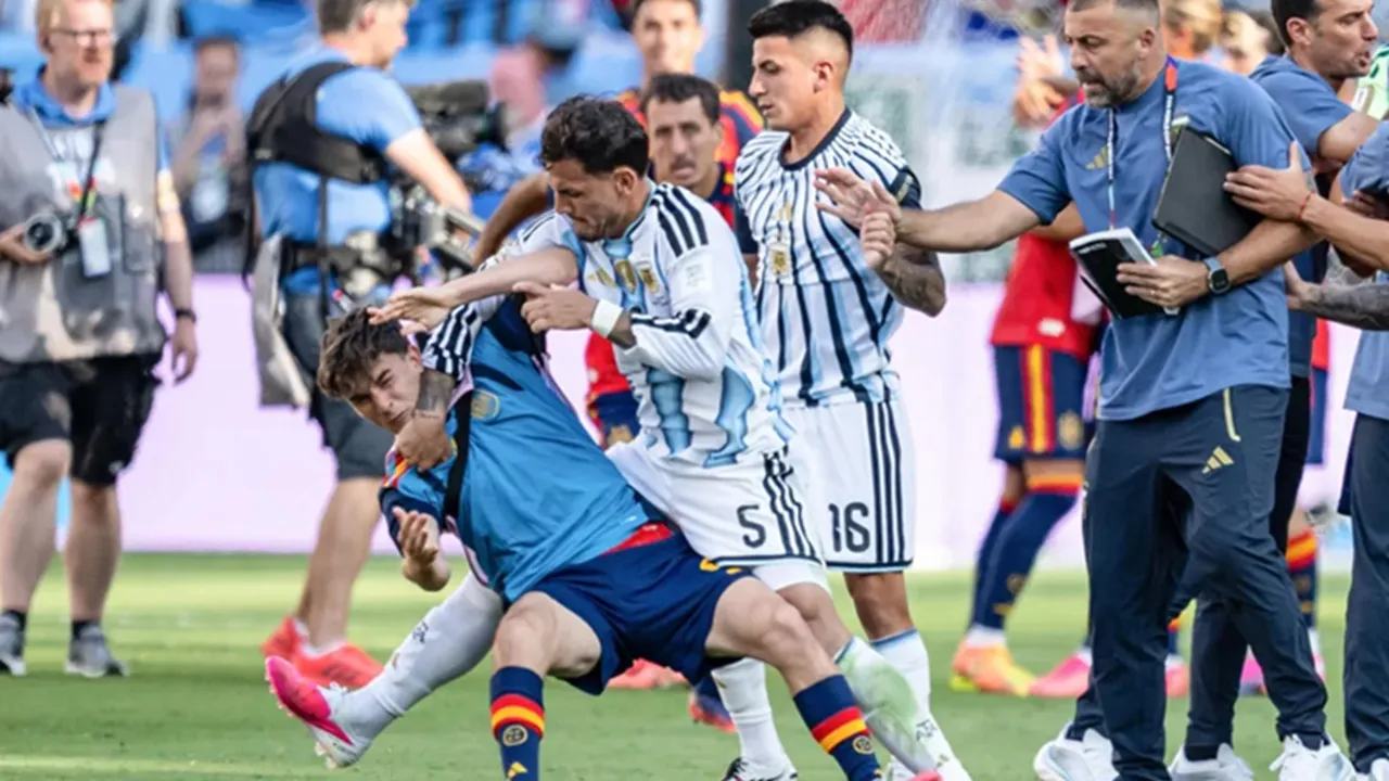 Gavi Nilai Parades Tak Layak Dapat Hukuman dari FIFA