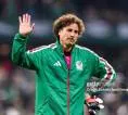 Guillermo Ochoa Umumkan Pensiun, Akhiri Karier 22 Tahun