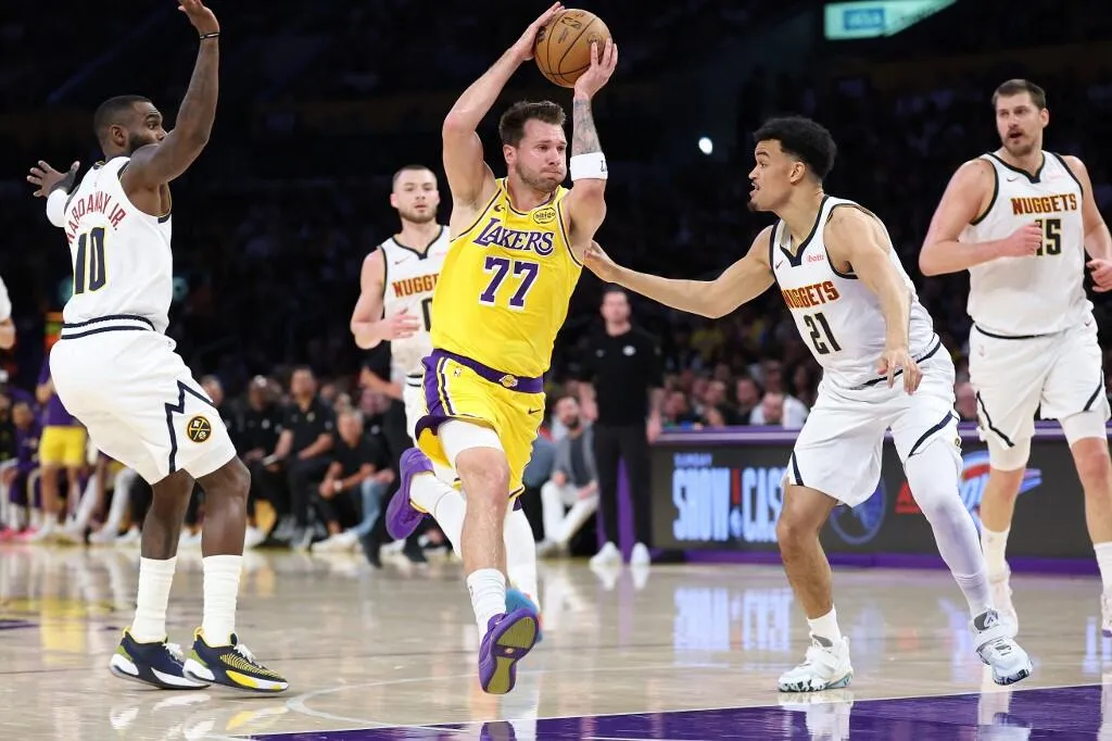 Jadwal Pramusim Lakers: Uji Coba Skuad Anyar - sumber: (mainbasket)