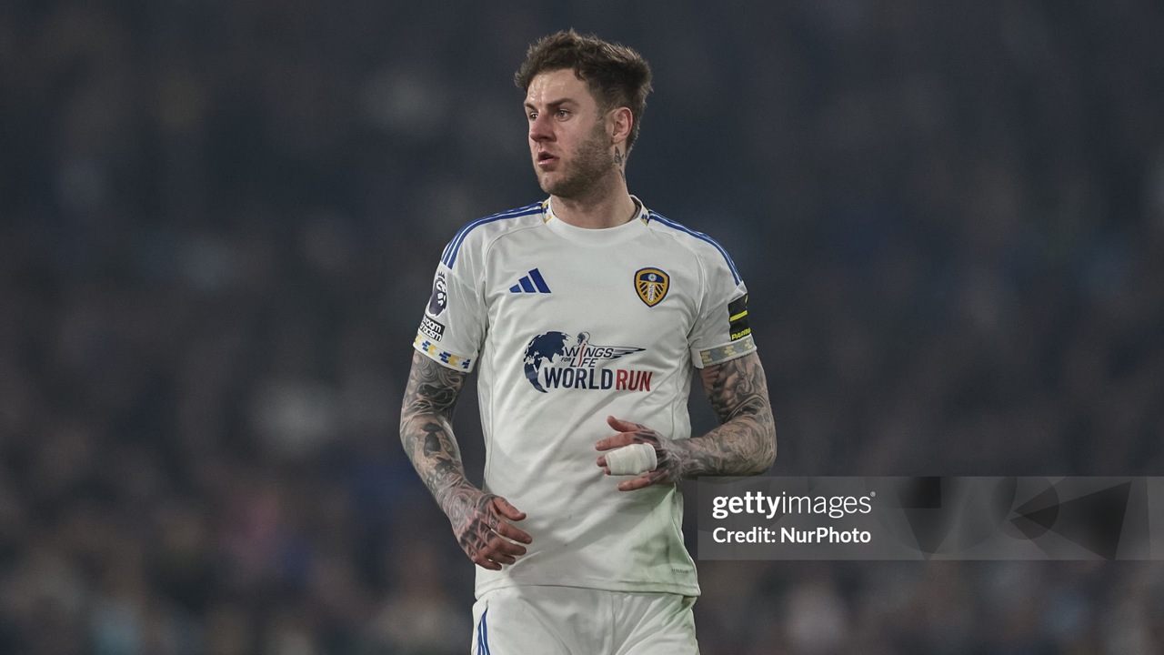 Joe Rodon Sambut Kedatangan Tarik Muharemovic di Leeds United