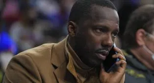 LeBron James: Keputusan Tak Perlu Dipercepat, Kata Rich Paul