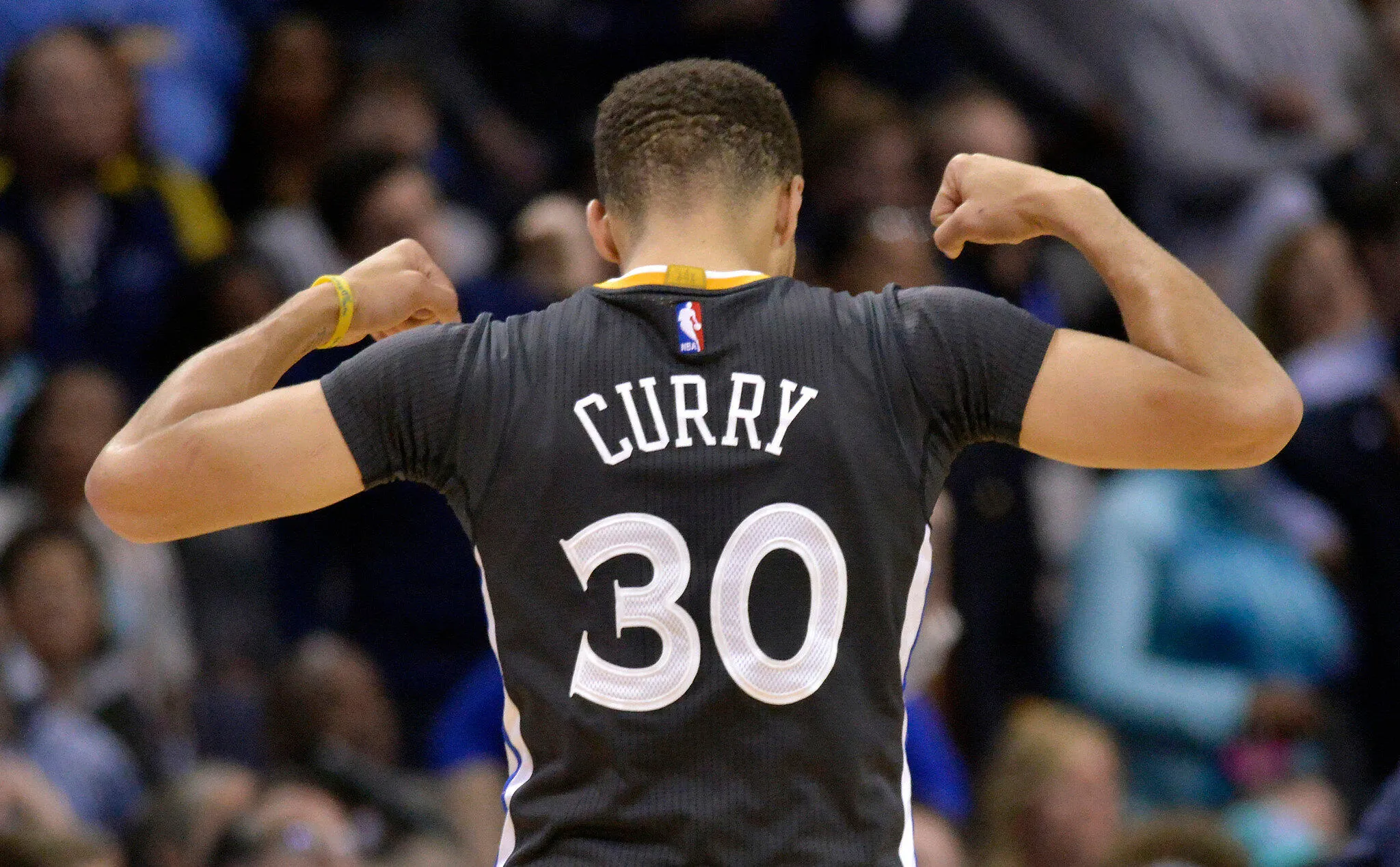 Pameran Istimewa HOF untuk Stephen Curry, Pemain Aktif Pertama - sumber: (mainbasket)