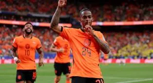 Roma Percaya Diri Amankan Summerville Meski Al-Hilal Gencar Mendekat