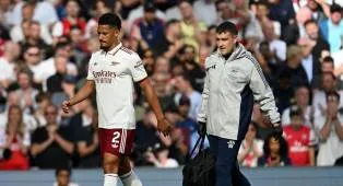 Arsenal Umumkan Cedera Saliba, Operasi Tidak Diperlukan