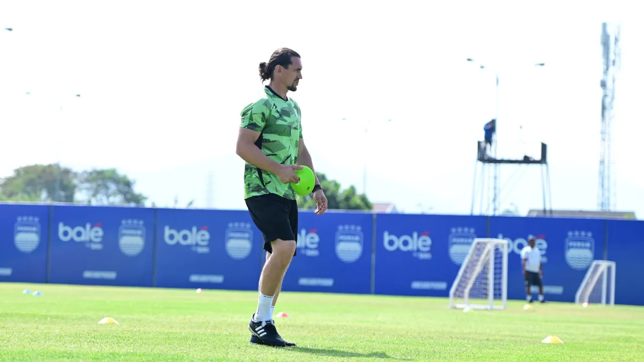 Asisten pelatih Persib, Zlatko Runje