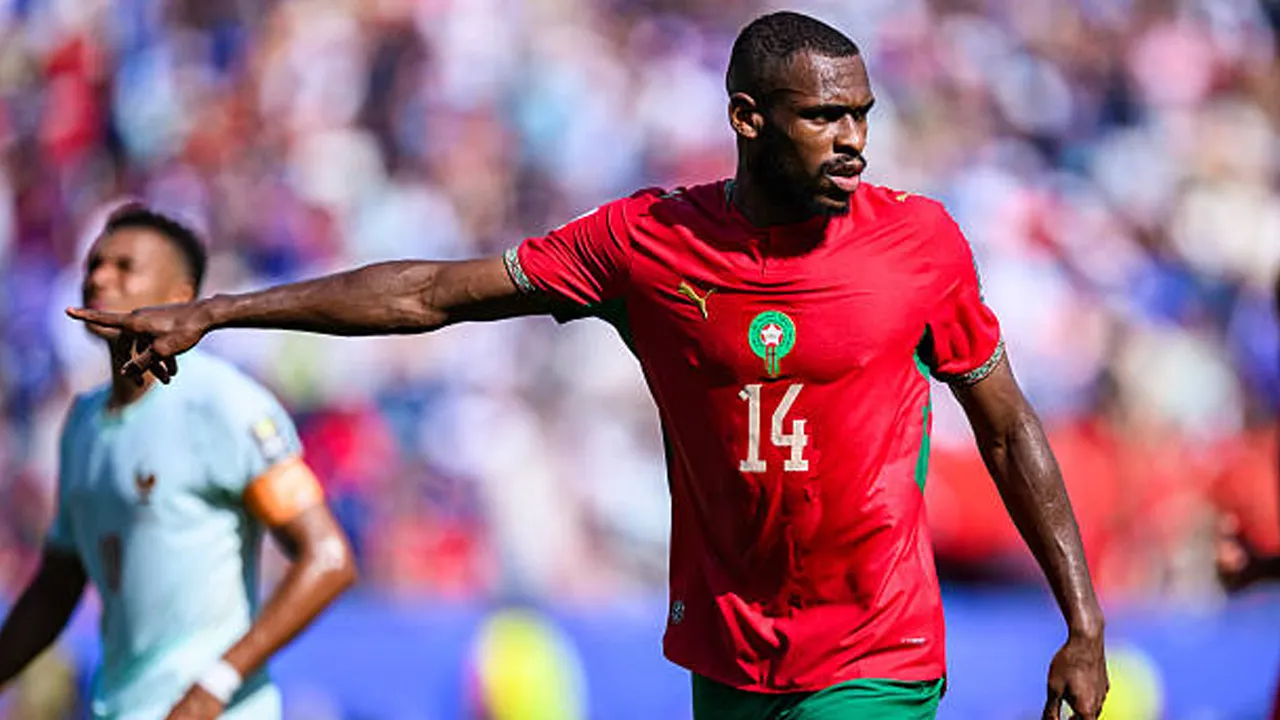 Bek Berpengalaman Gabung Ipswich, Gary O'Neil Antusias Sambut Issa Diop