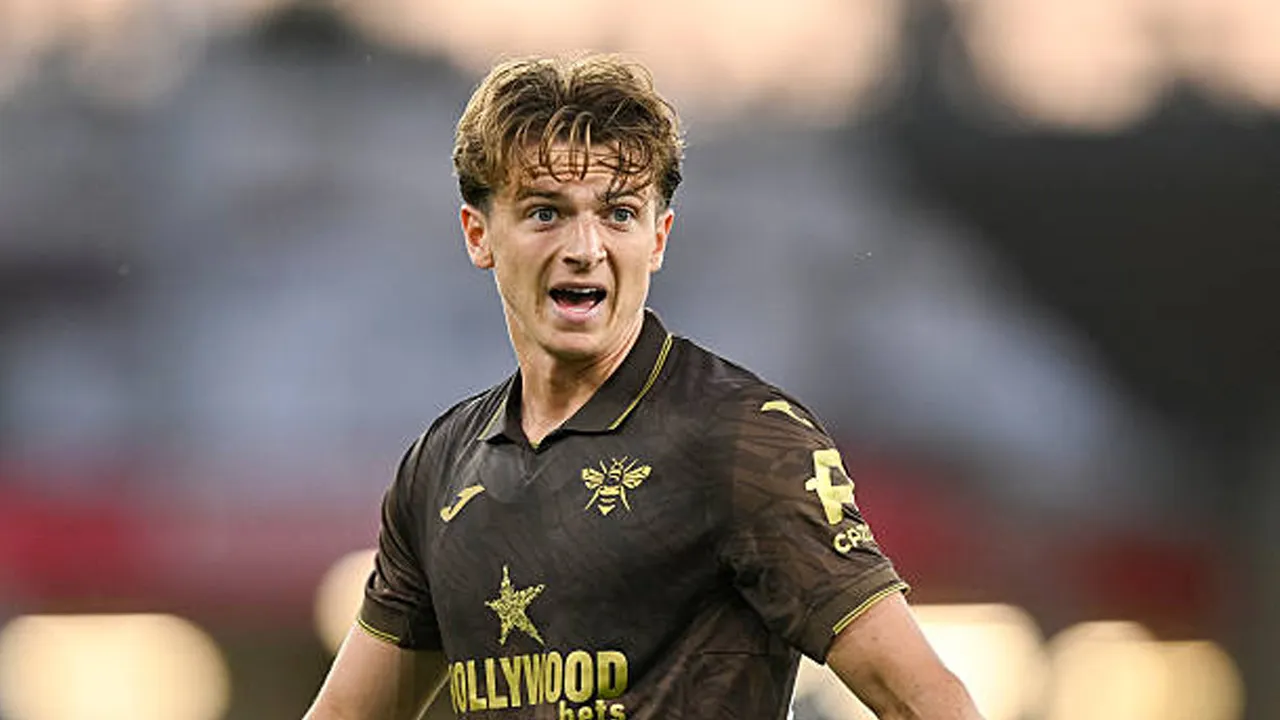 Beri Kontrak Dua Tahun, Wigan Permanenkan Ryan Trevitt dari Brentford