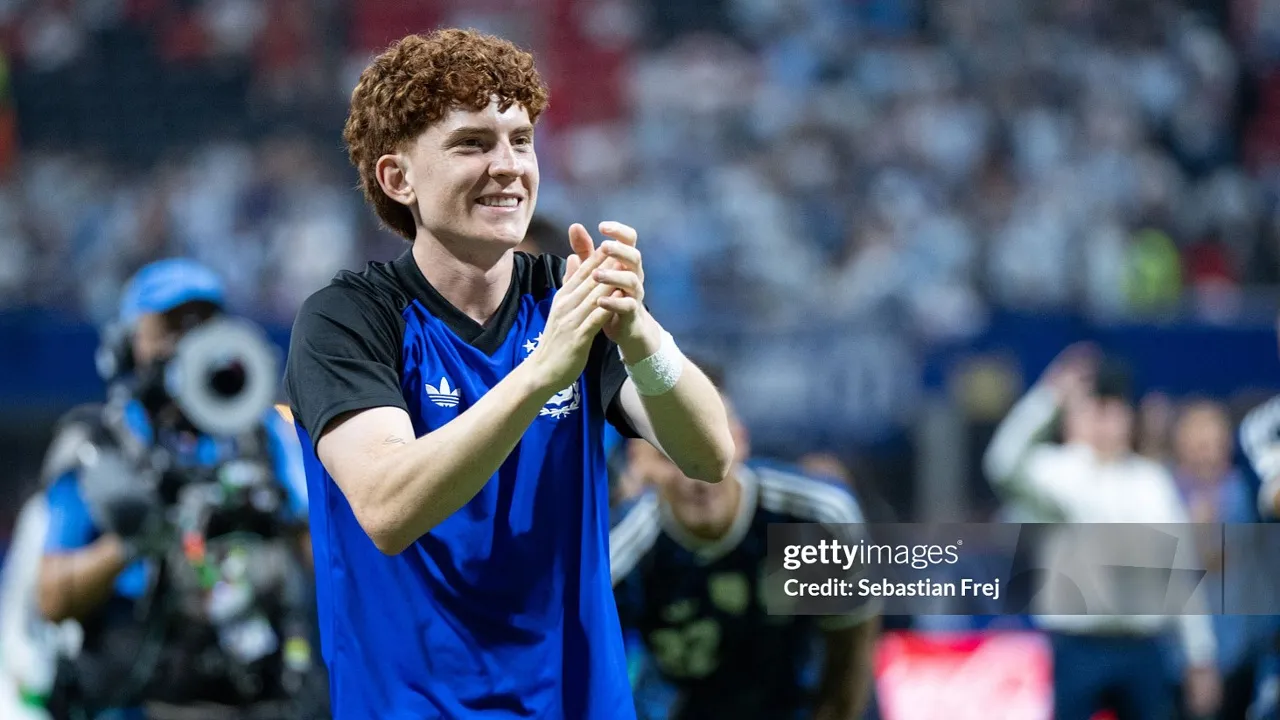 Chelsea Segera Resmikan Valentin Barco dari Strasbourg