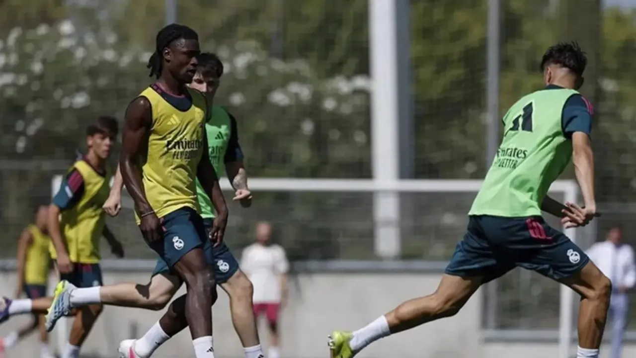 Eduardo Camavinga Tetap Berkomitmen dengan Real Madrid