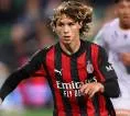 Kunjungi Casa Milan, Christian Comotto Resmi Perpanjang Kontrak di Milan