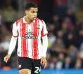 Leeds Mulai Menyerah Kejar Shea Charles, Bidik Target Lain