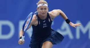 Marie Bouzkova Lulus Ujian Pertama Dalam Usaha Pertahankan Gelar Di Praha