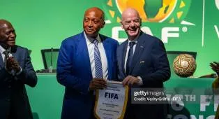 Patrice Motsepe Tegas Tolak Gantikan Gianni Infantino