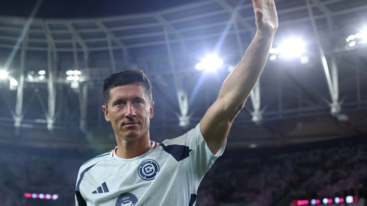 Robert Lewandowski Ucapkan Selamat Usai Spanyol Jadi Juara Piala Dunia