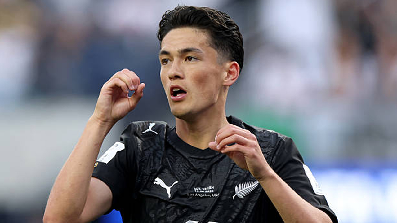 Tampil Impresif di Piala Dunia, Elijah Just Resmi Gabung Swansea City