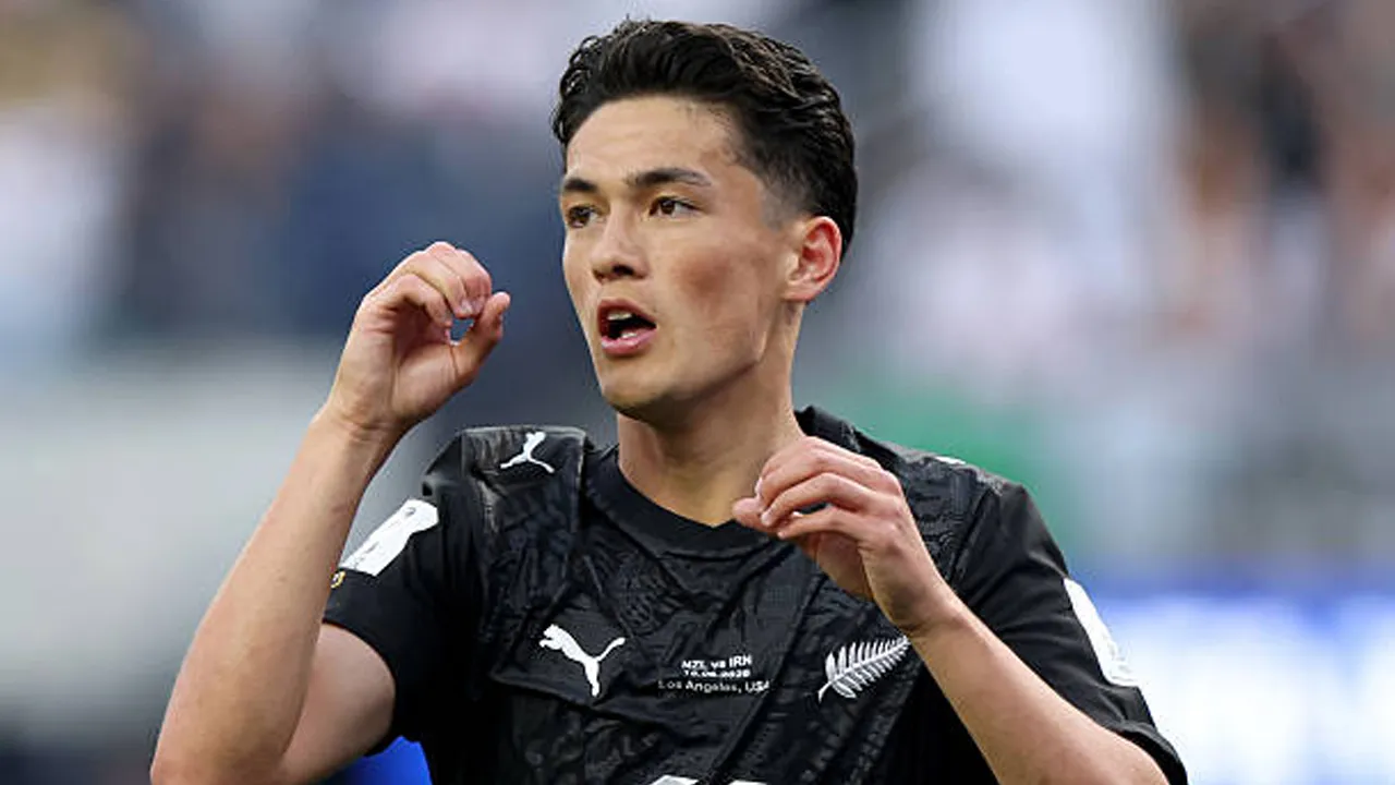 Tampil Impresif di Piala Dunia, Elijah Just Resmi Gabung Swansea City