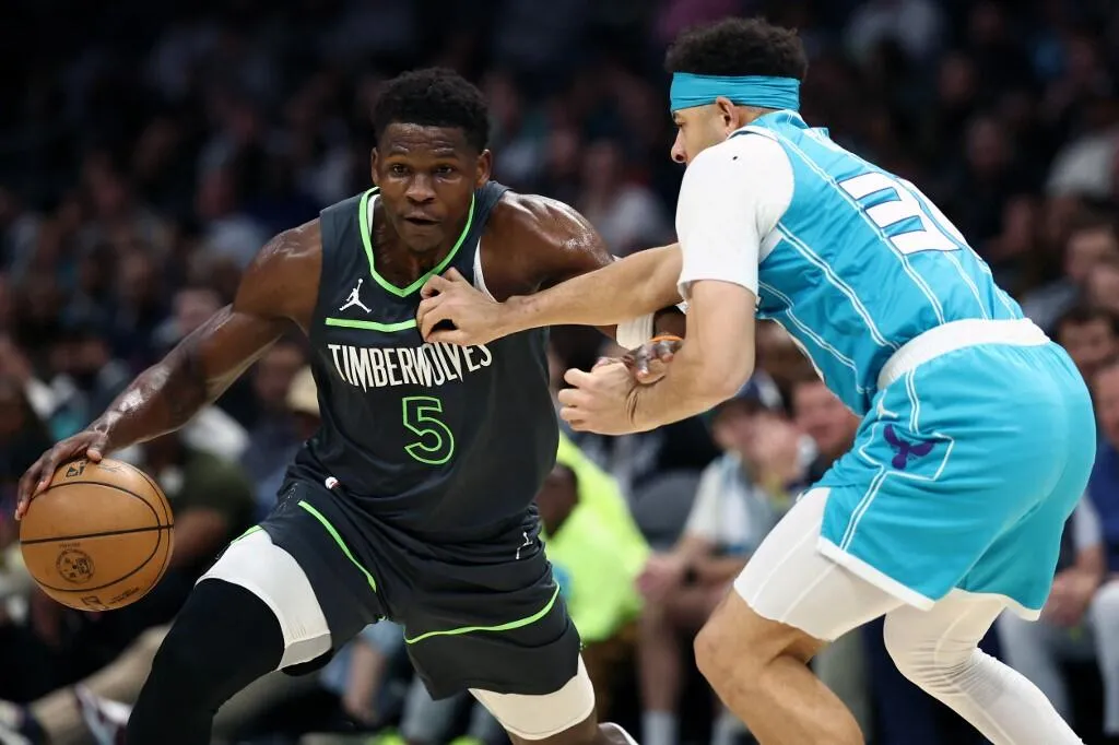 Timberwolves Latihan di Prancis, Inisiatif Edwards & LaMelo - sumber: (mainbasket)