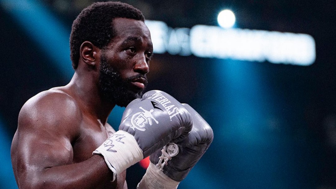 Usyk Percaya Terence Crawford Mampu Taklukkan Legenda Tinju Ini