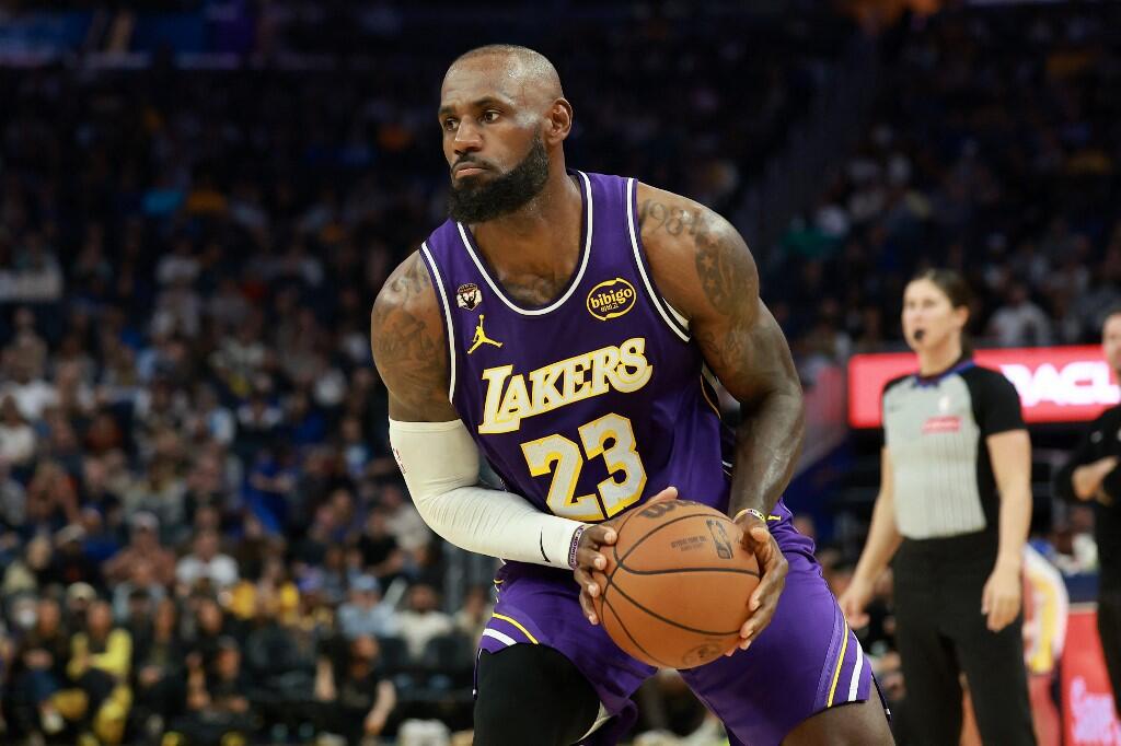 Warriors Siapkan Strategi Cadangan jika Gagal Dapatkan LeBron