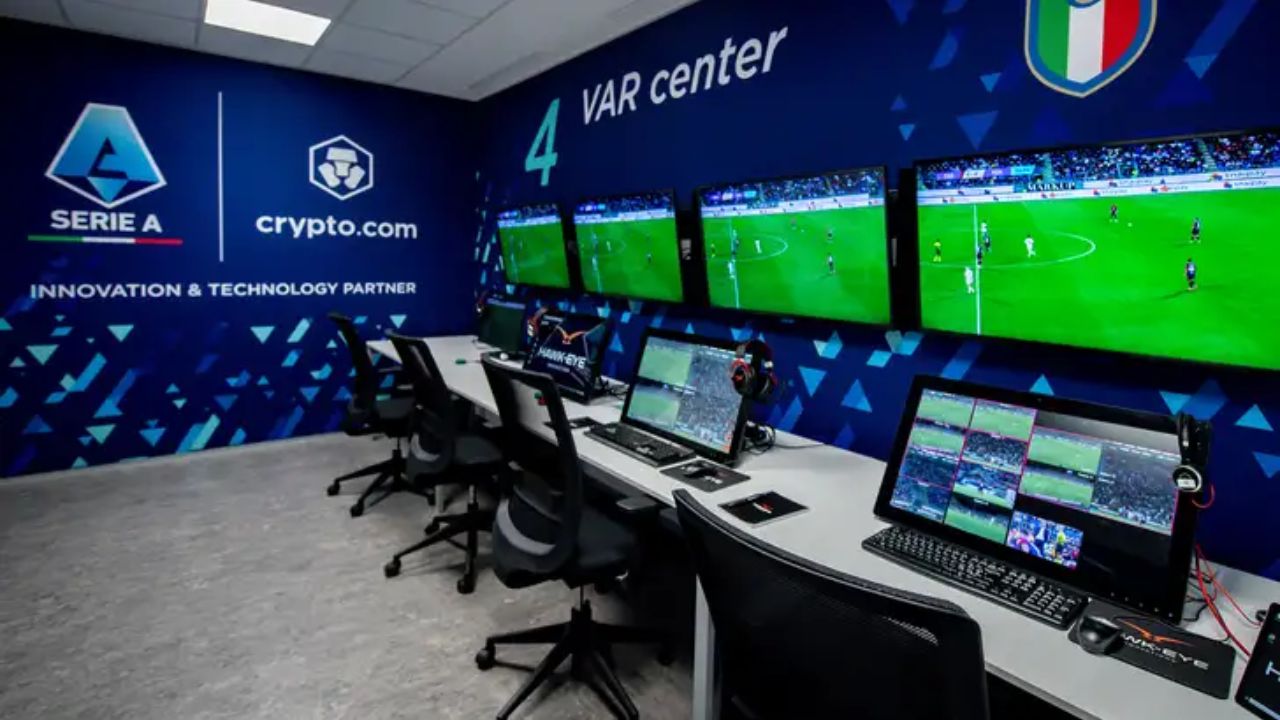AIA dan DAZN Terlibat Konflik, Program Open VAR Terancam Tutup