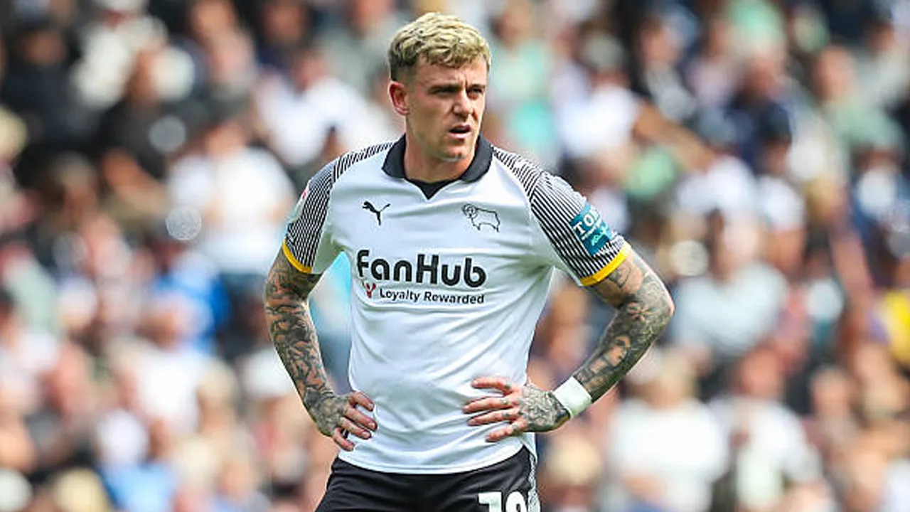 Derby County Selangkah Lagi Pulangkan Sammie Szmodics dari Ipswich Town