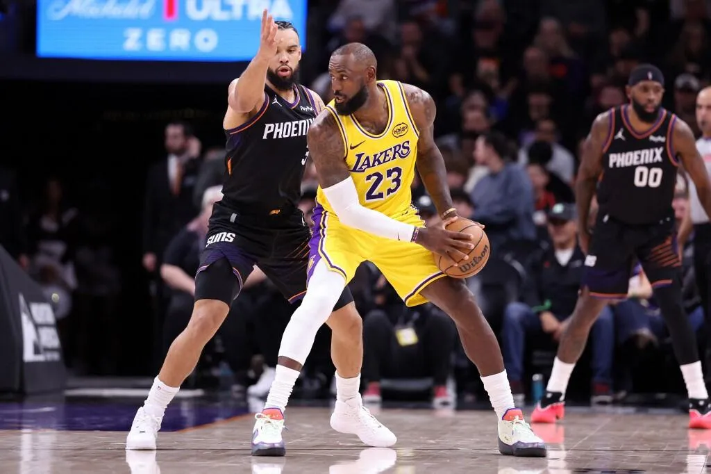 Dillon Brooks Klarifikasi Tawa Viral Saat Laga LeBron - sumber: (mainbasket)