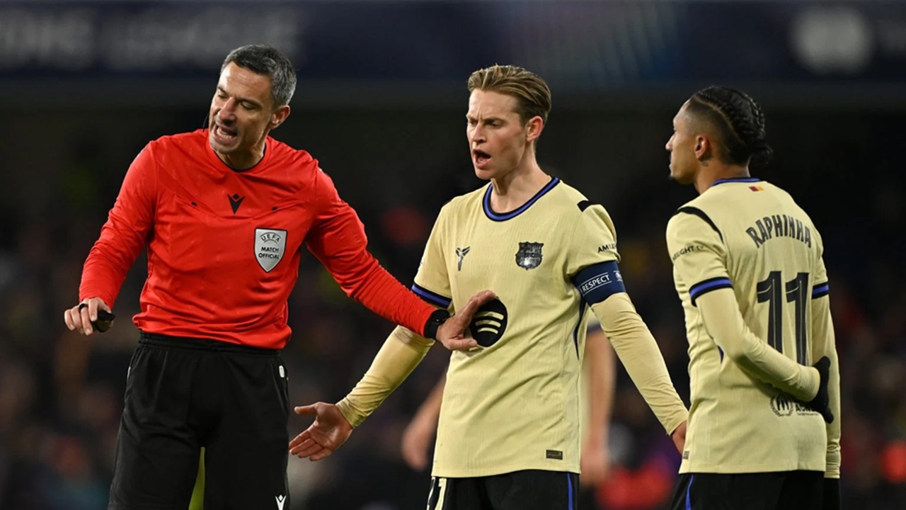Frenkie de Jong Dipastikan Mengalami Robekan Ligamen Kolateral Media