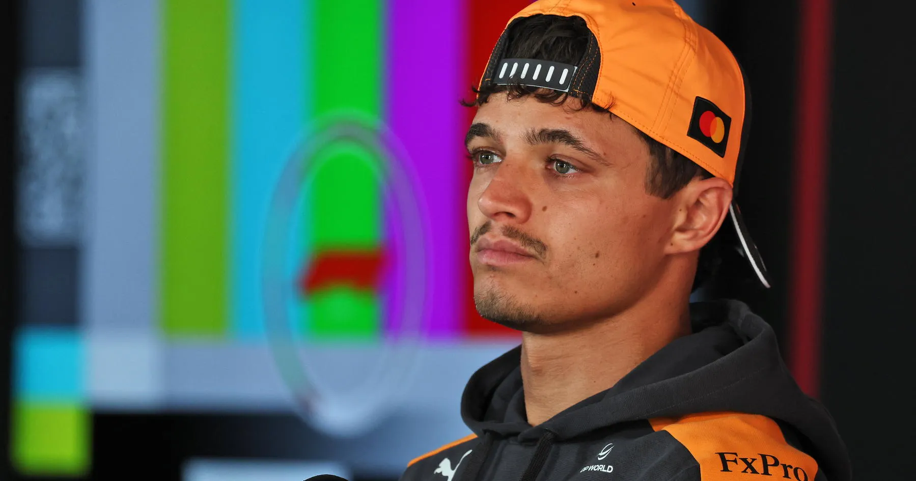 Lando Norris Hati-hati dengan Harapan Upgrade McLaren - sumber: (racingnews365)