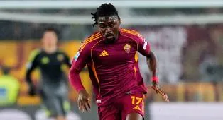 MU Capai Kesepakatan dengan Manu Kone, Kini Tinggal Negosiasi dengan Roma