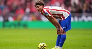 Tawaran Barcelona untuk Julian Alvarez Dapat Kritikan