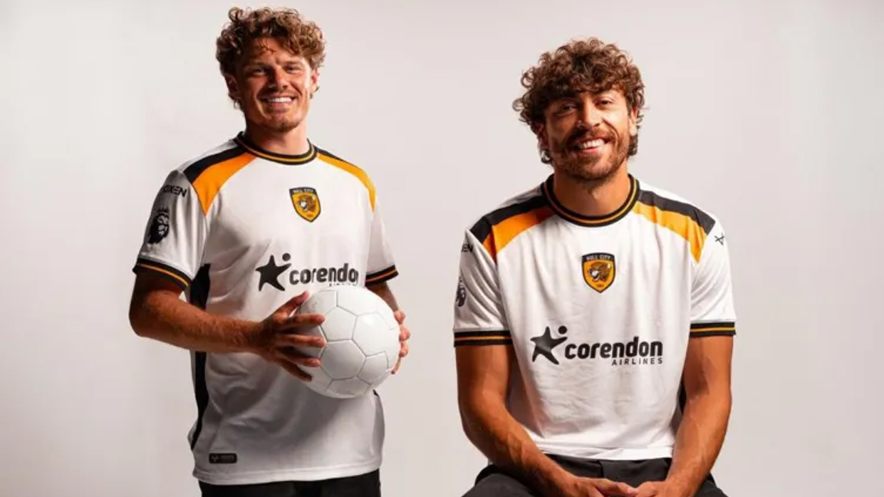 Terinspirasi Seragam Ikonik 1990, Hull City Rilis Jersey Tandang 2026-27