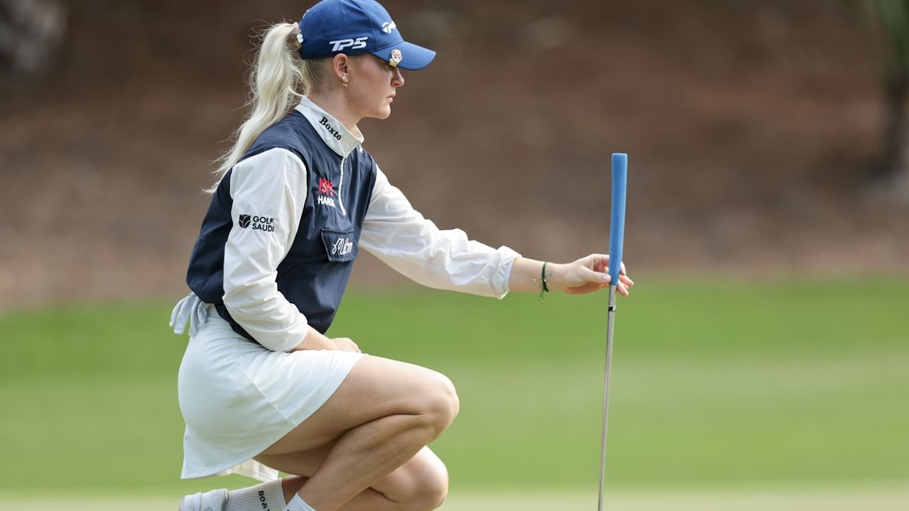 Charley Hull Lewati Krisis, Sukses Bertahan di Women's Scottish Open