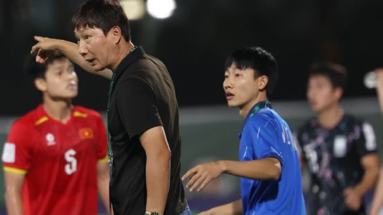Kim Sang-sik Kirim Peringatan untuk Timnas Indonesia usai Vietnam Pesta Gol