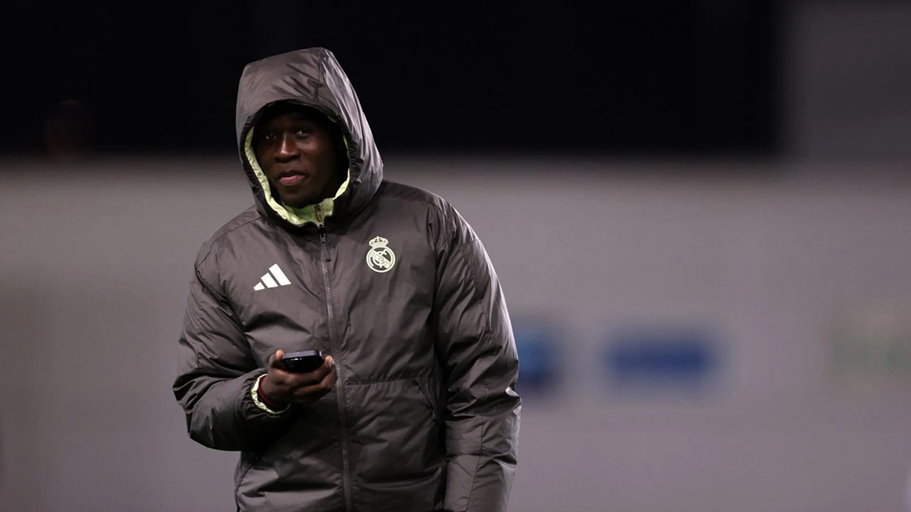 Lamini Fati Coba Curi Perhatian Jose Mourinho di Pramusim