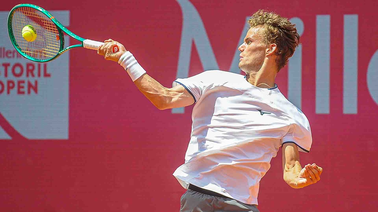 Luca Van Assche Permalukan Andrey Rublev Di Estoril