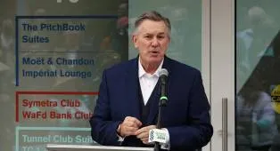 Setelah Bawa Venezia Promosi, Tim Leiweke Kini Beli Saham Bolton