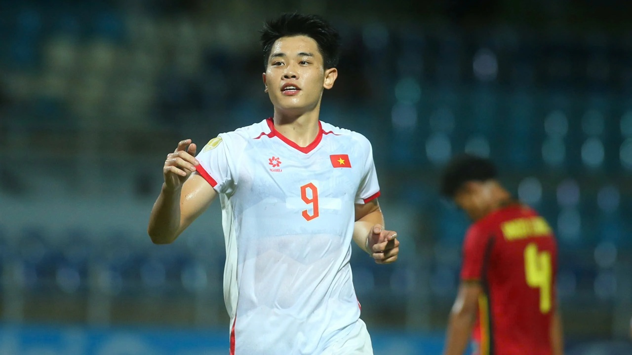 Striker Vietnam Sukses Cetak Hattrick, Peringatan Bagi Timnas Indonesia