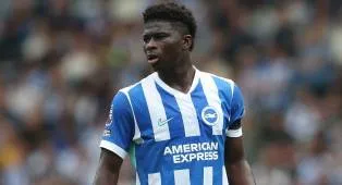 Terungkap! Agen Carlos Baleba Diam-Diam Hubungi Manchester United