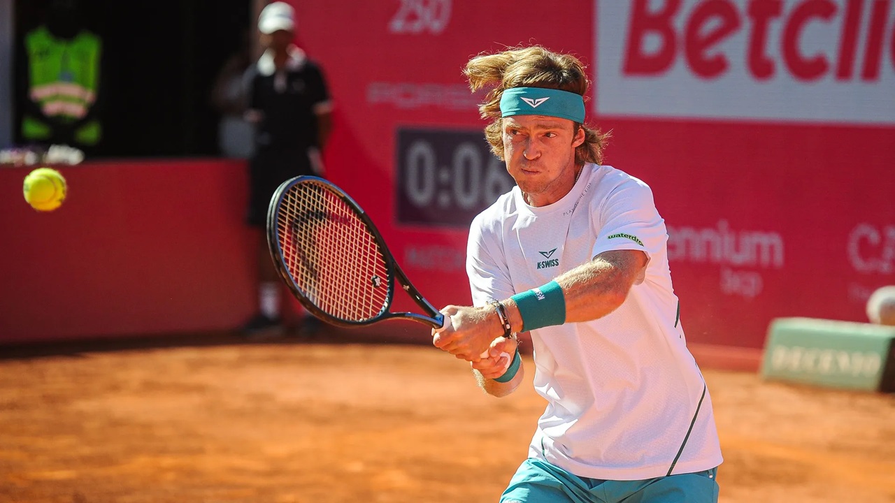 Usai Kekalahan Di Estoril, Andrey Rublev Batalkan Konferensi Pers