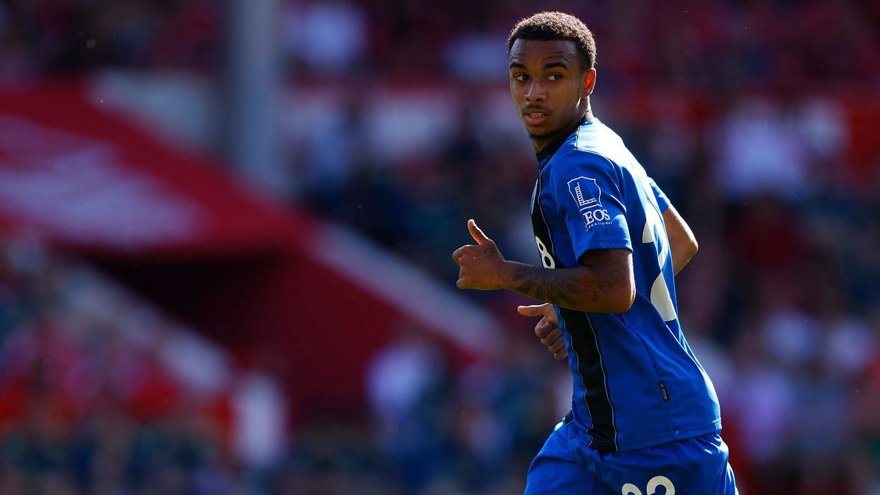 Butuh Striker Baru, Barcelona Kembali Bidik Eli Junior Kroupi