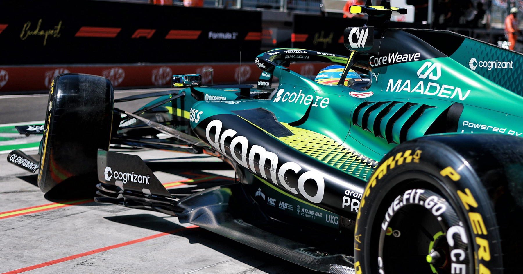 Fernando Alonso Lega Setelah Hindari Kejutan Aston Martin