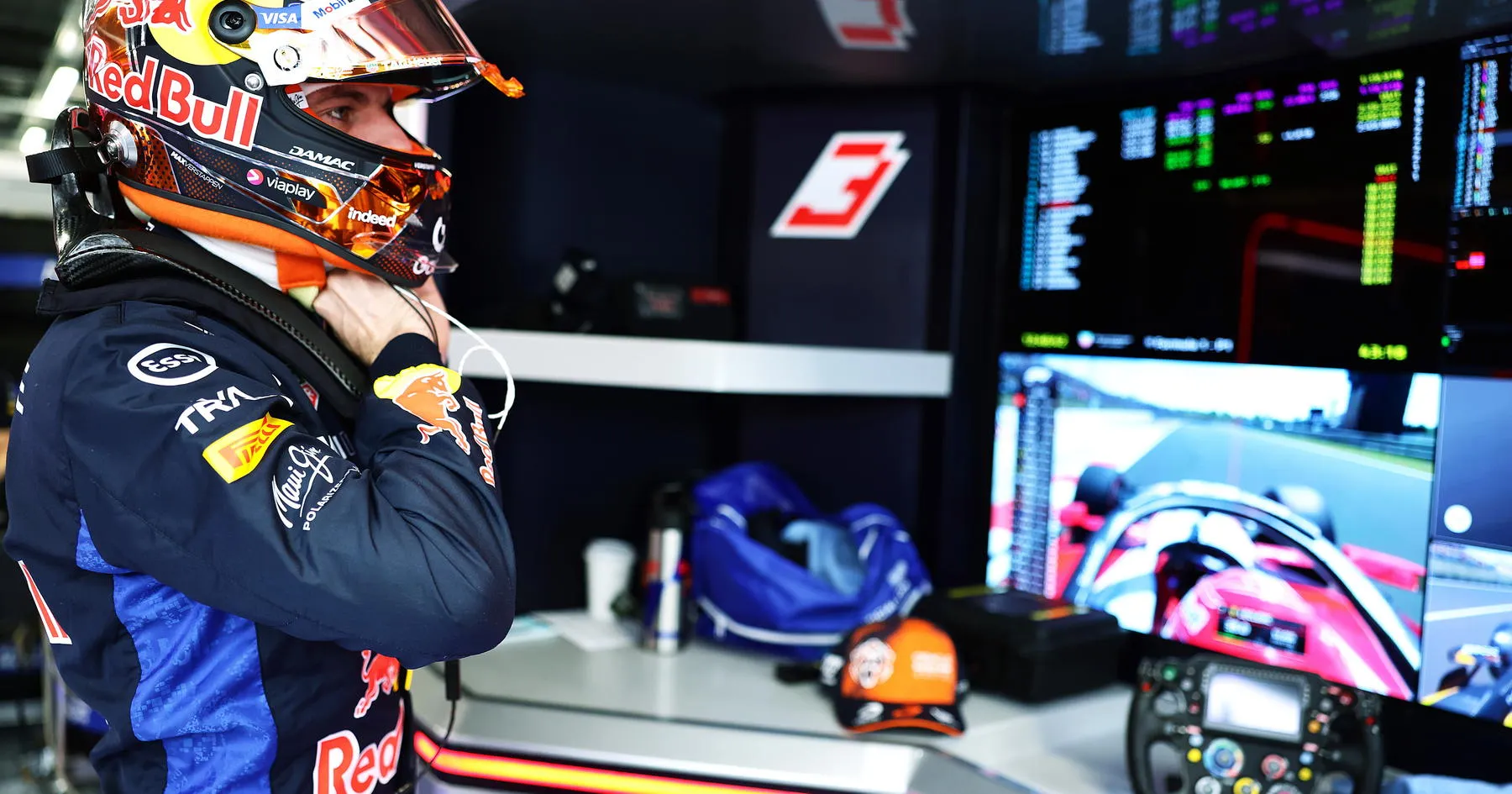 Max Verstappen Bingung Masalah Degradasi Red Bull