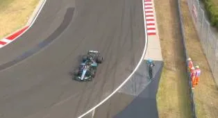 Mercedes Ungkap Penyebab Mobil George Russell Mogok di Hungaria